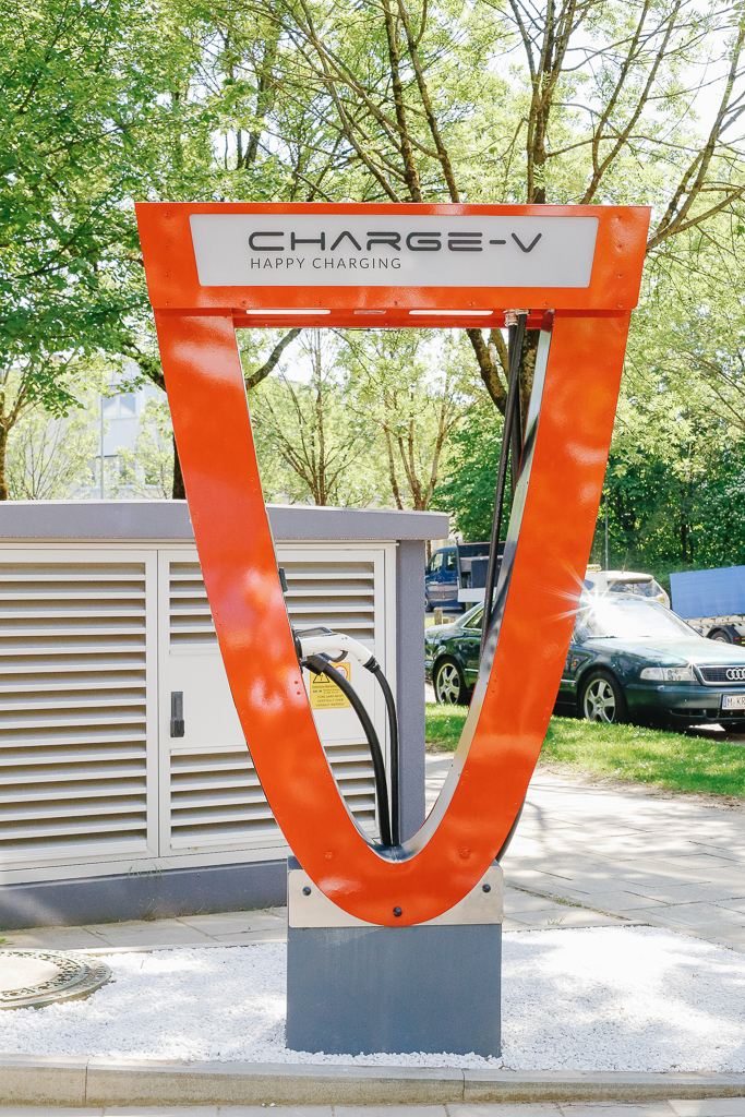 Ladesäule_Happy Charging-07 Ladesäule_Happy Charging-07
